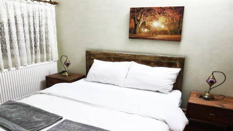 Uchisarstonehouse Hotel เนฟซิเฮียร์ ภายนอก รูปภาพ