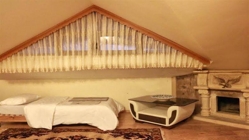 Uchisarstonehouse Hotel เนฟซิเฮียร์ ภายนอก รูปภาพ